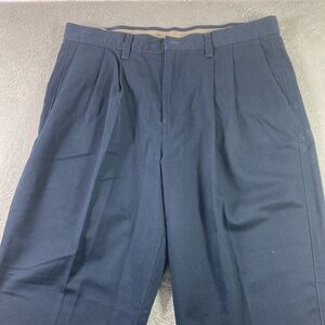 Dockers Men Size 34.5(Tag States 36  Smaller)Pleated No Wrinkle Twill Navy NWT